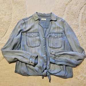 SOLD Thread & Supply semi-crop button-down top, size small